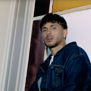 Stargirl: Il nuovo album di Dennis