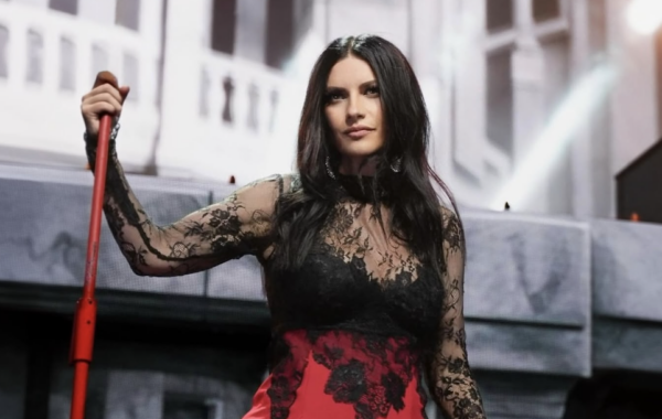 Laura Pausini: la scaletta dell’IO CANTO WORLD TOUR