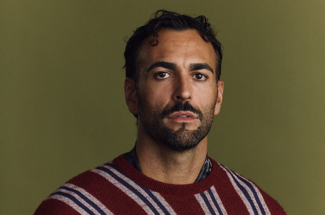 Marco Mengoni annuncia il nuovo album “felice sì, ma tutto sbagliato”: fuori l’11 dicembre
